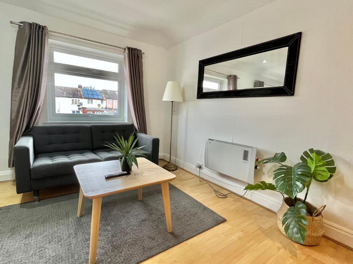 Ferienwohnung No2326 Tree-Hole Northolt  Exterior foto